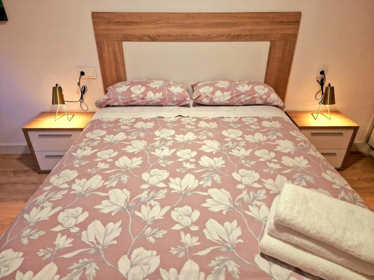 Apartamento Puente Romano Ourense Esterno foto